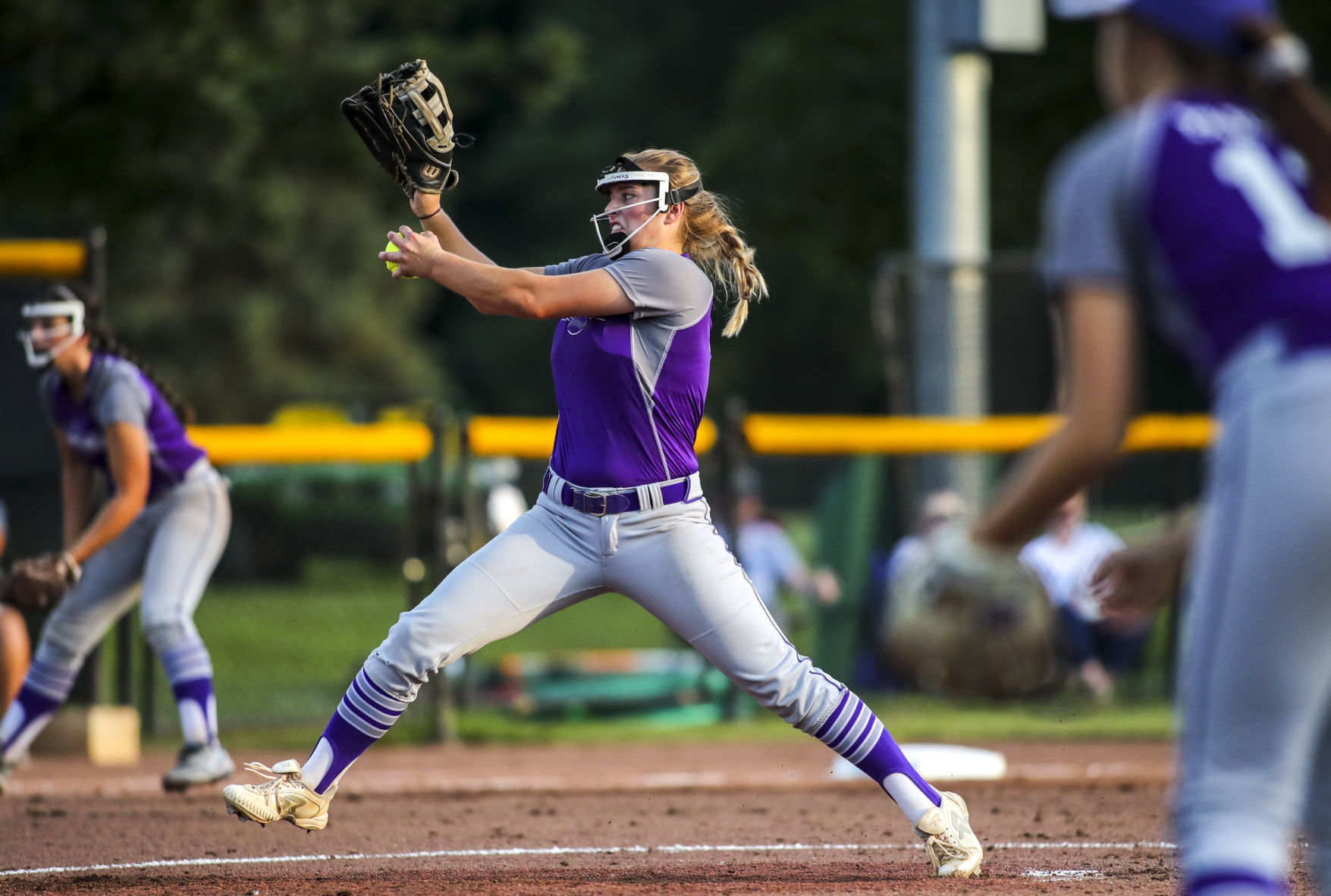 071018-softball-final-007